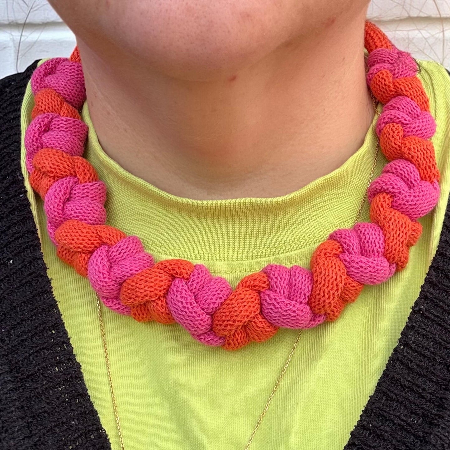 Chunky Criss-Cross Hitch Knot Macramé Necklace