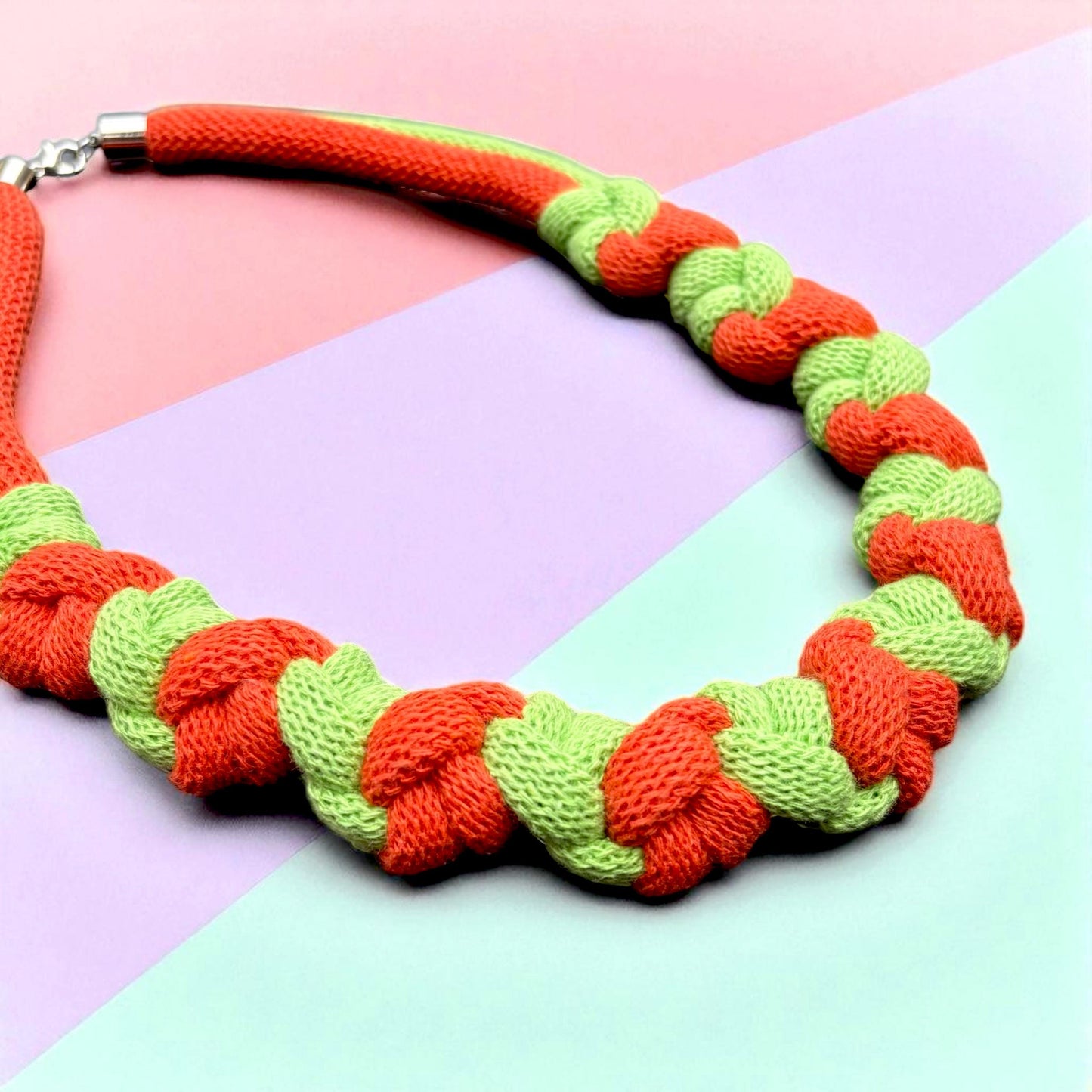 Chunky Criss-Cross Hitch Knot Macramé Necklace