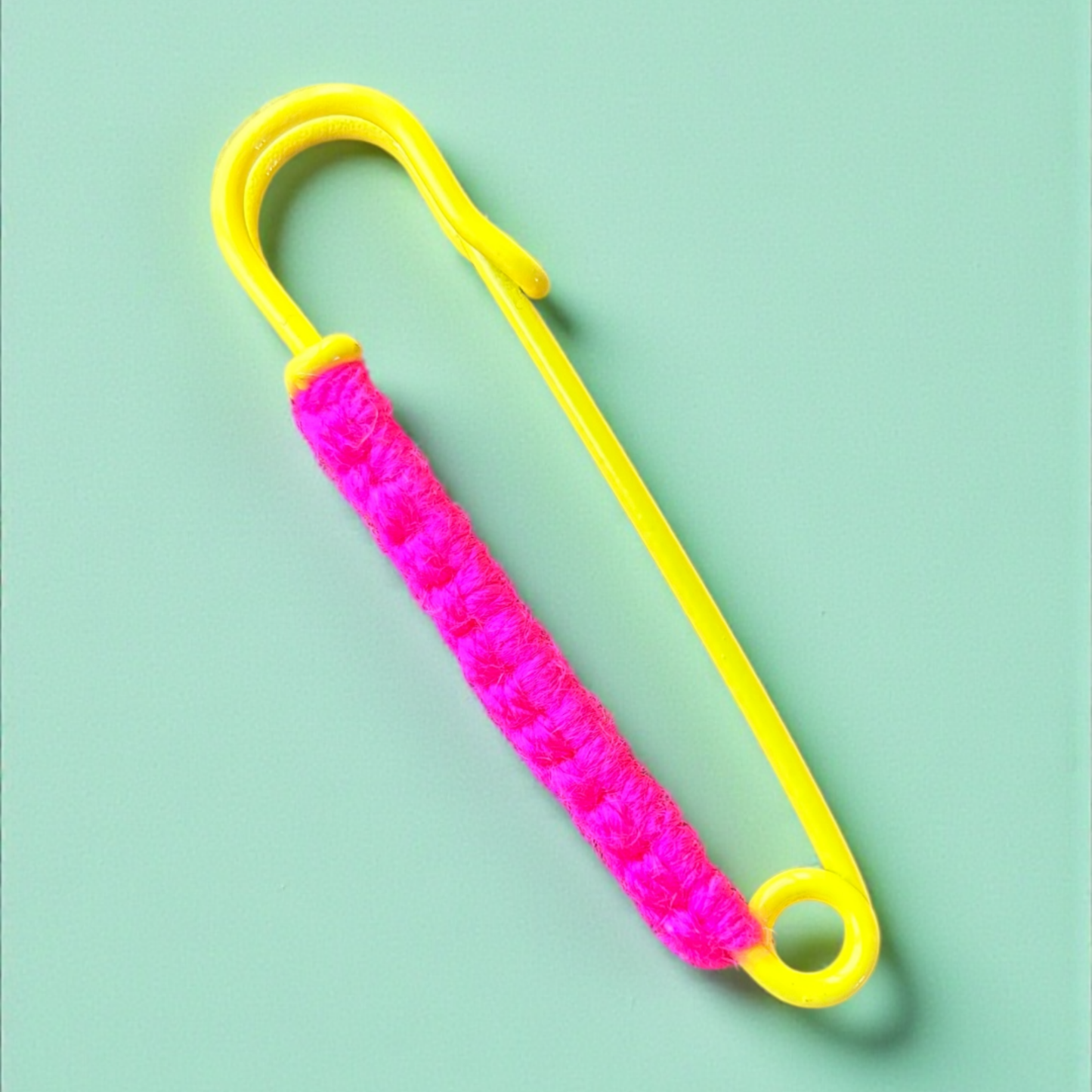 Colourful Macramé Styling Pin