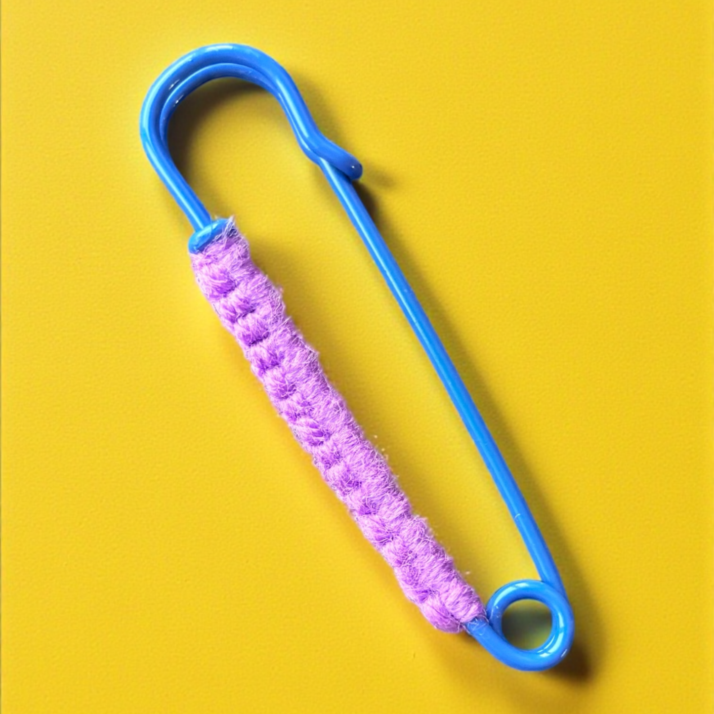 Colourful Macramé Styling Pin