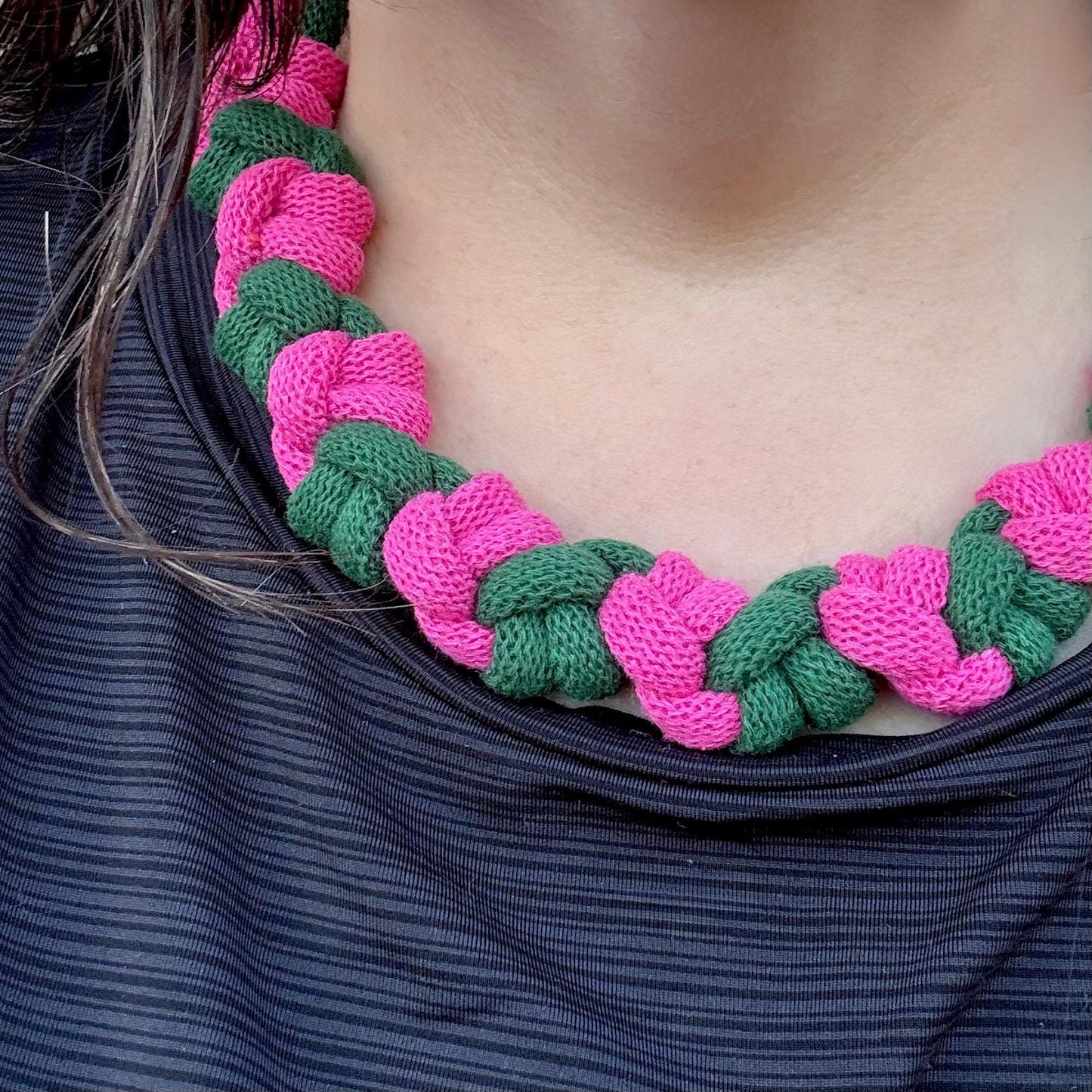 Chunky Criss-Cross Hitch Knot Macramé Necklace