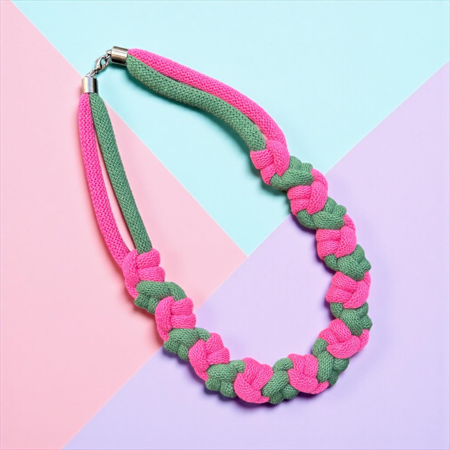 Chunky Criss-Cross Hitch Knot Macramé Necklace