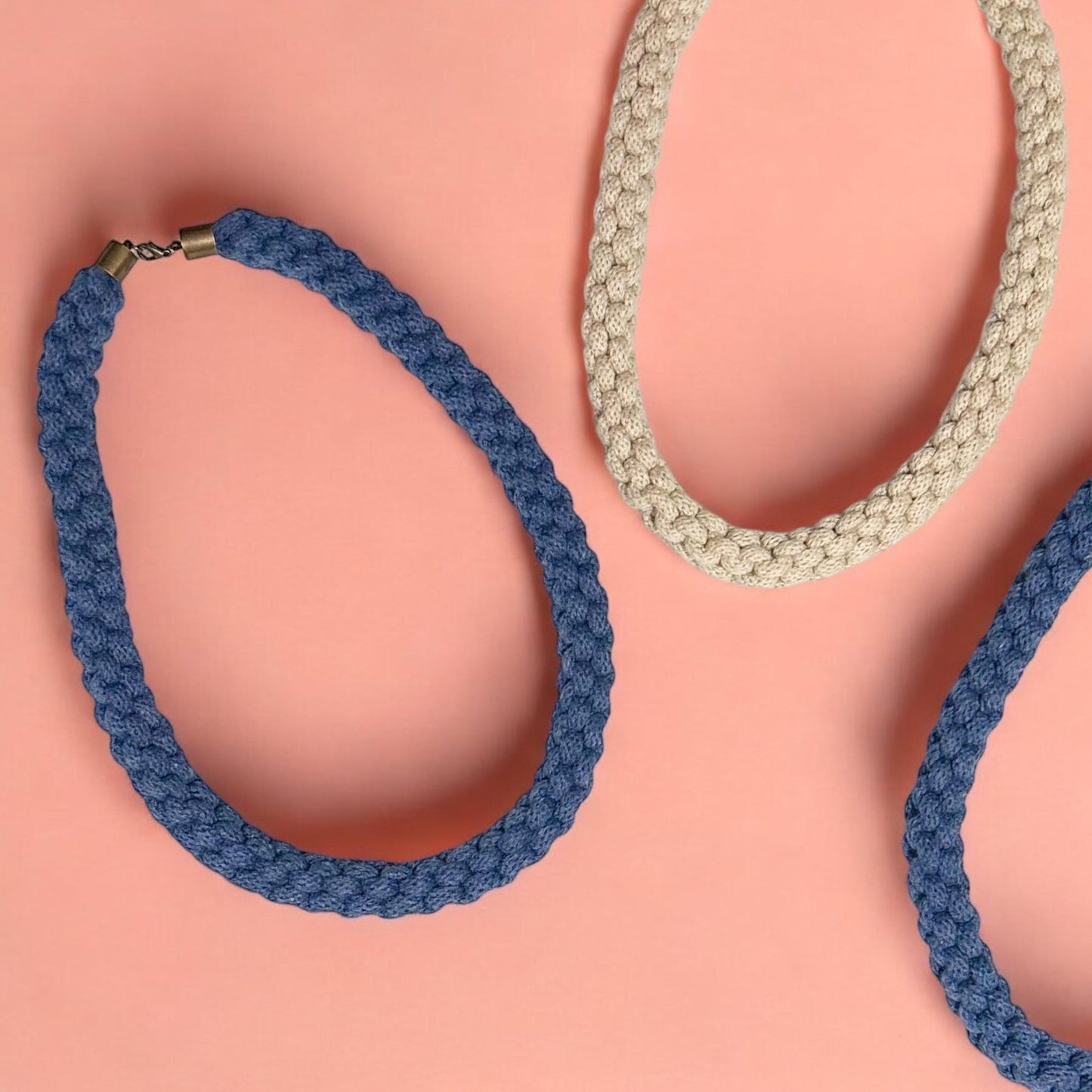 Chunky Chinese Crown Knot Necklace