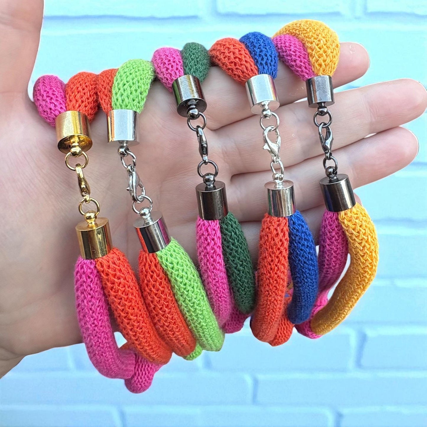 Chunky Criss-Cross Hitch Knot Macramé Necklace